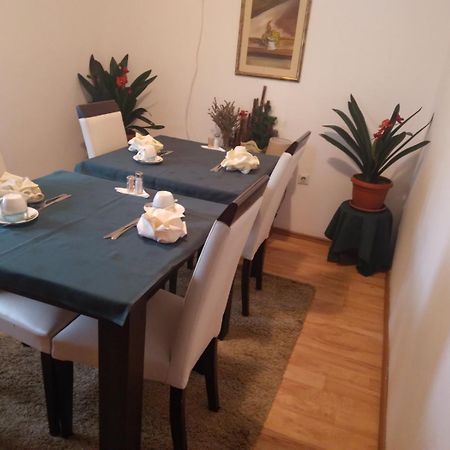 Pansion Mimoza Bed & Breakfast Herceg Novi Exterior foto